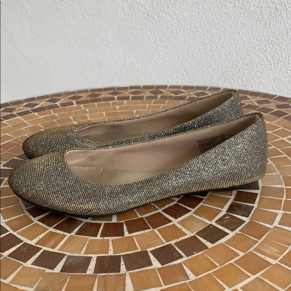 {Lower EastSide}Sz 6 Sparkly Gold Flats